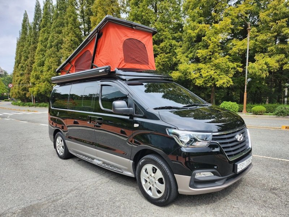 HYUNDAI STAREX GRAND  2020