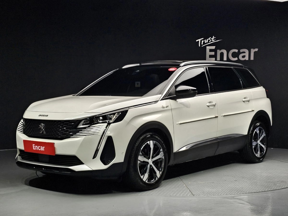 PEUGEOT 5008  2022
