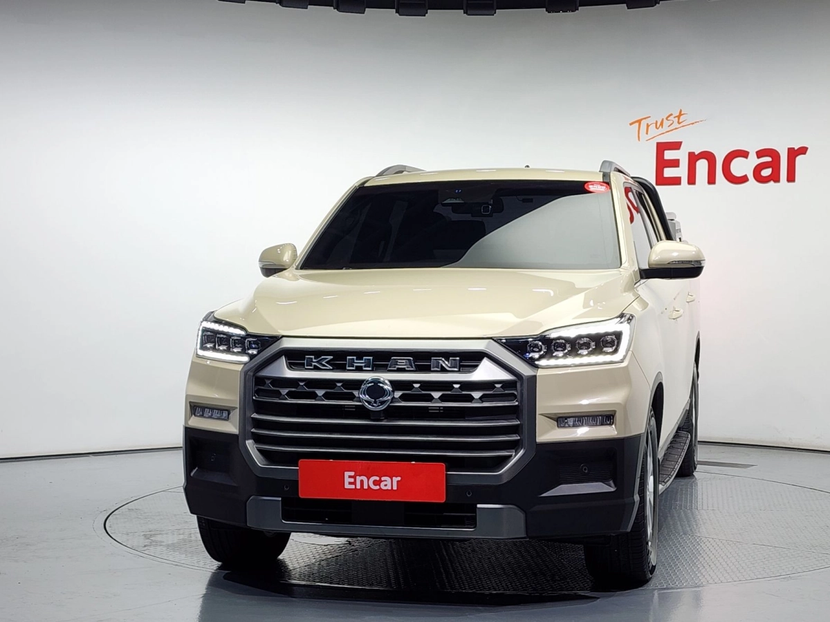 SSANGYONG REXTON SPORTS CAR