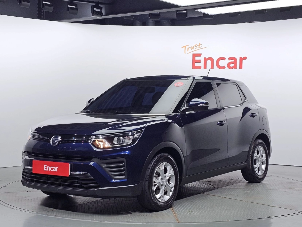 SSANGYONG TIVOLI VERY NEW