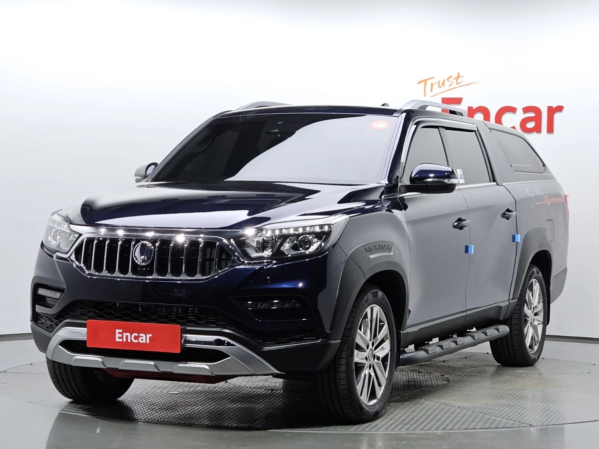 SSANGYONG REXTON SPORTS CAR