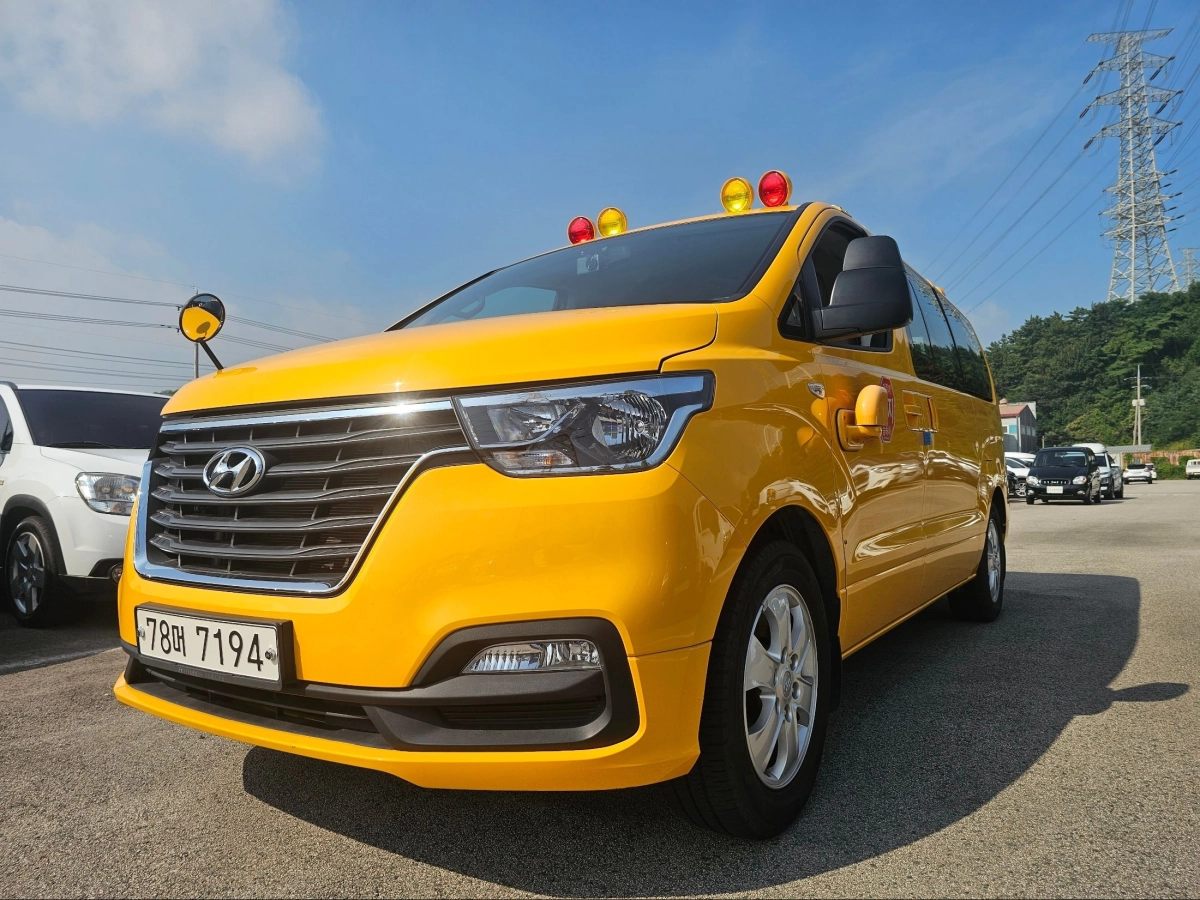 HYUNDAI STAREX GRAND