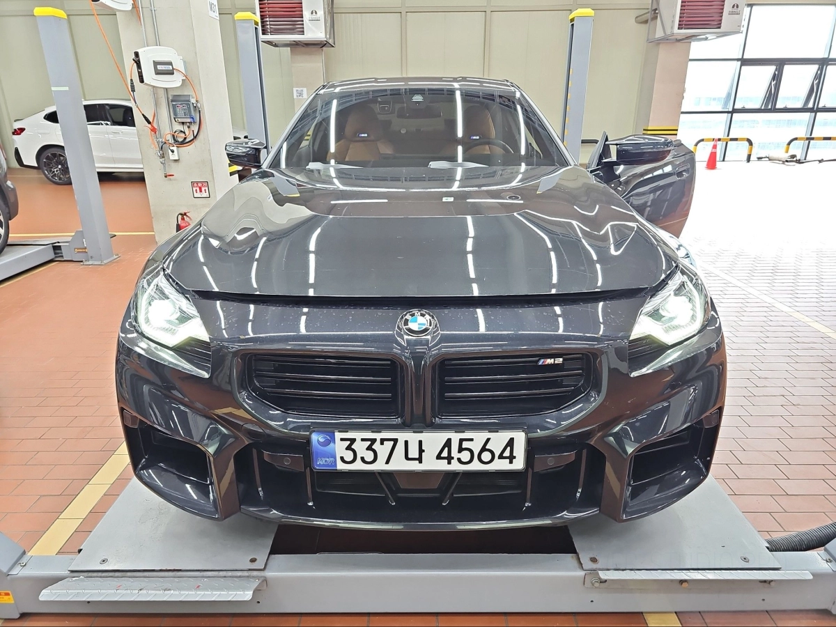 BMW M2 G87