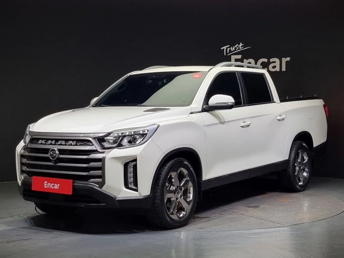 SSANGYONG REXTON SPORTS CAR