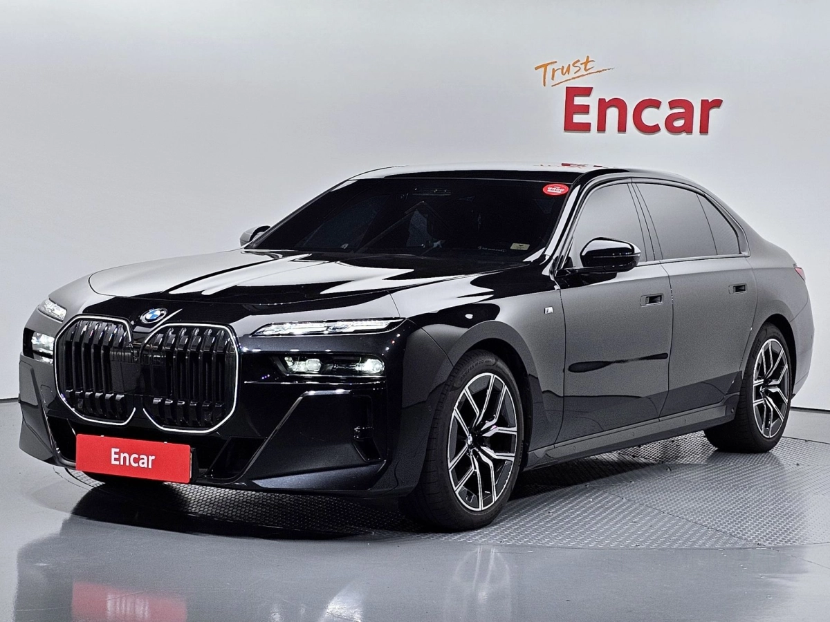 BMW 7-SERIES G70  2023