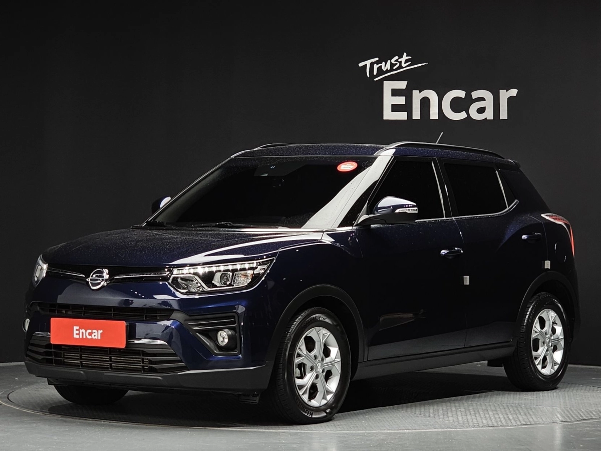 SSANGYONG TIVOLI VERY NEW