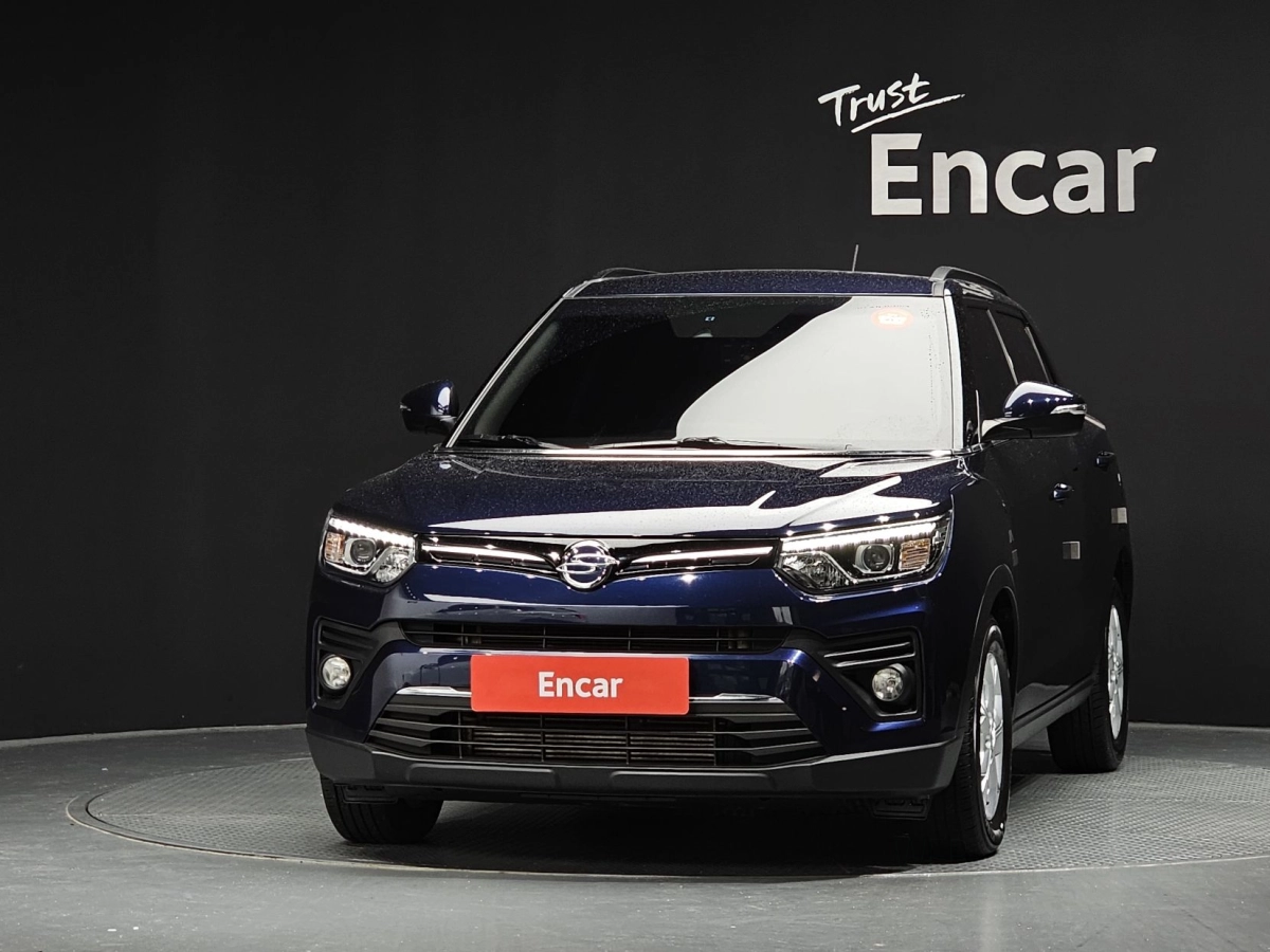 SSANGYONG TIVOLI VERY NEW