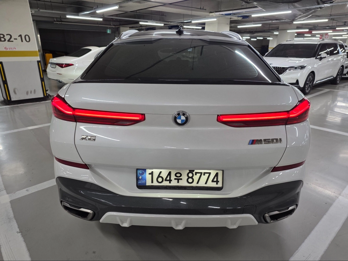 BMW X6 G06