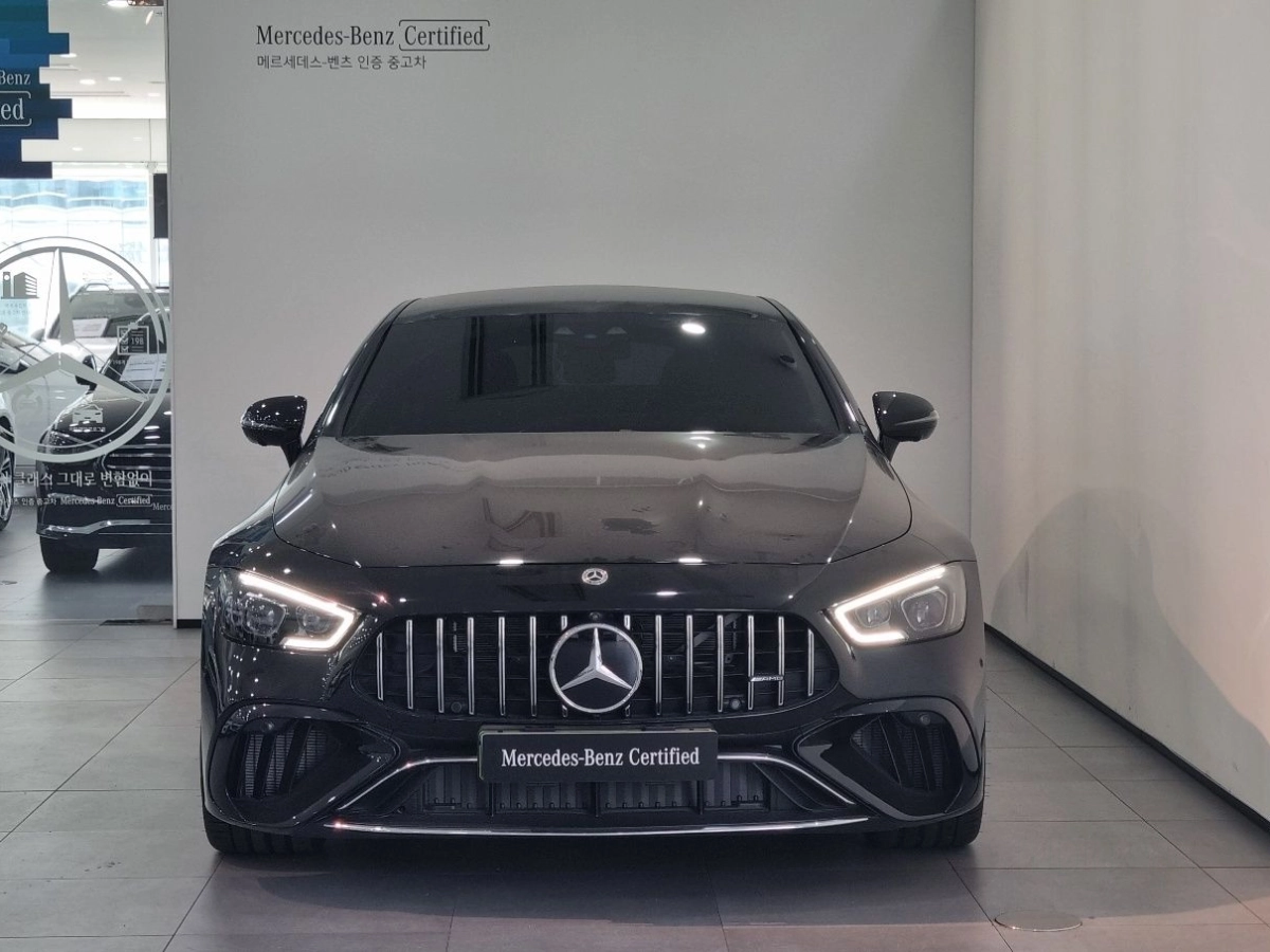 MERCEDES BENZ AMG GT