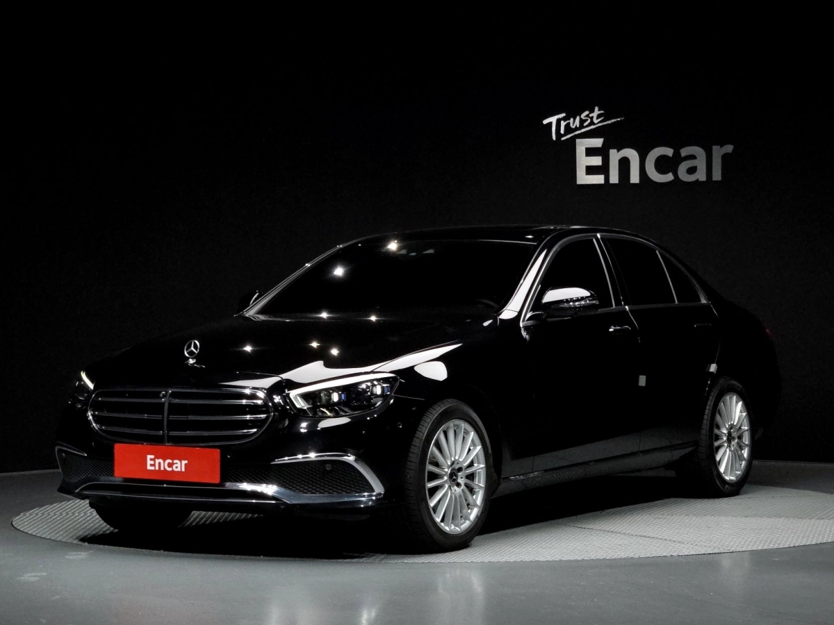 MERCEDES BENZ E-CLASS W213 2023