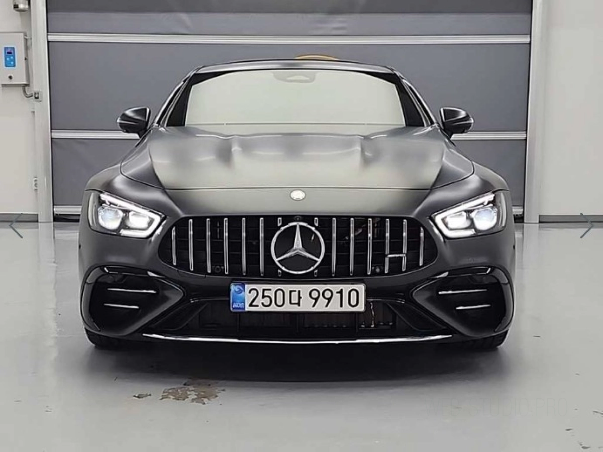 MERCEDES BENZ AMG GT