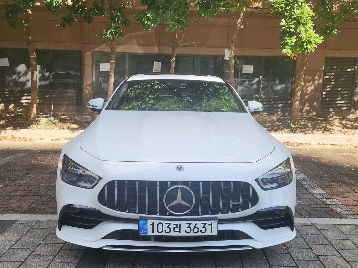 MERCEDES BENZ AMG GT