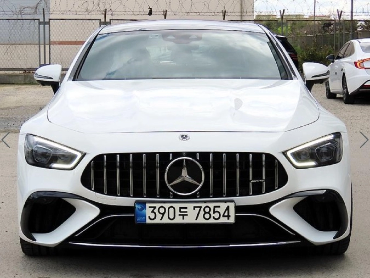 MERCEDES BENZ AMG GT