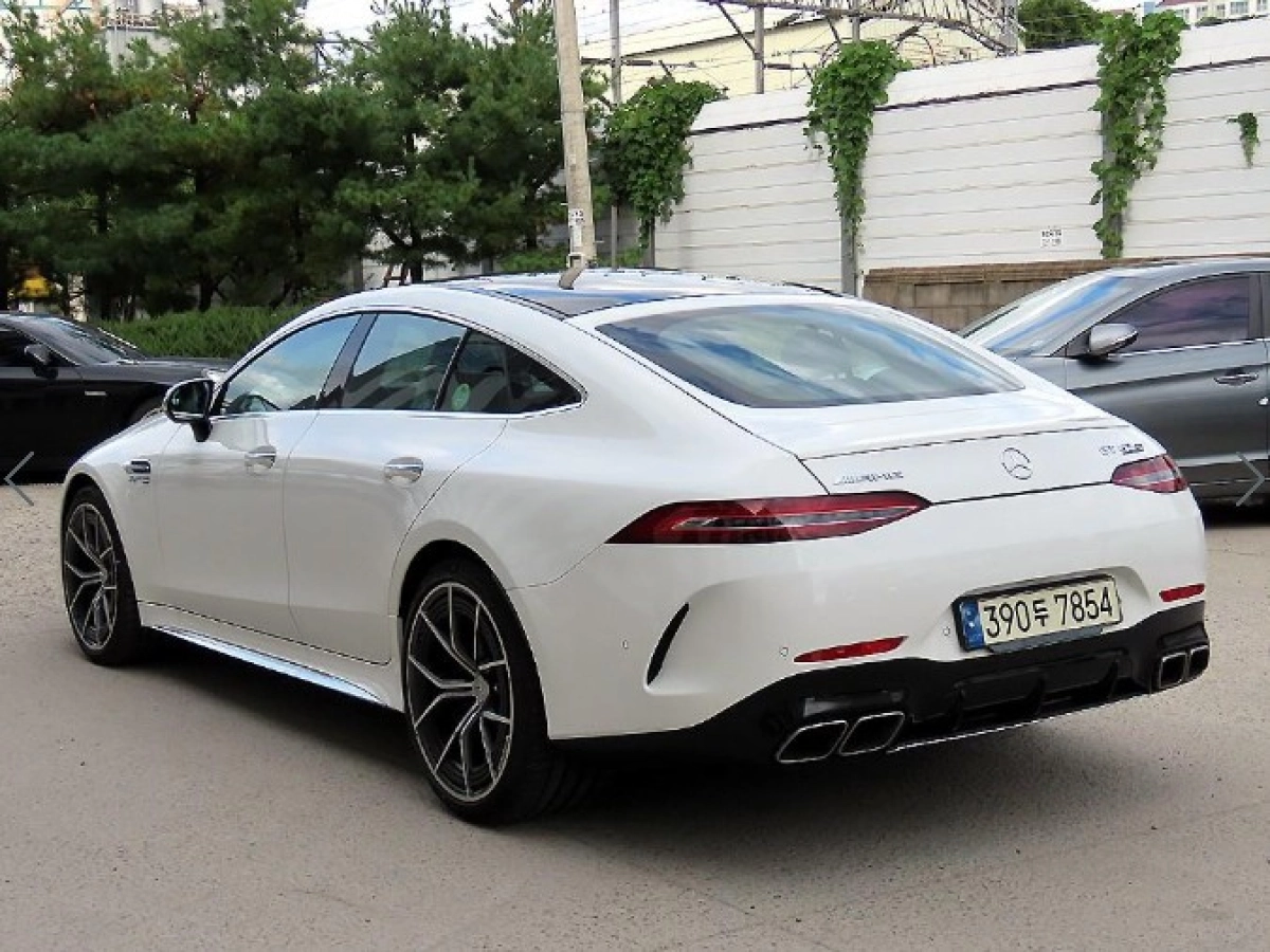 MERCEDES BENZ AMG GT