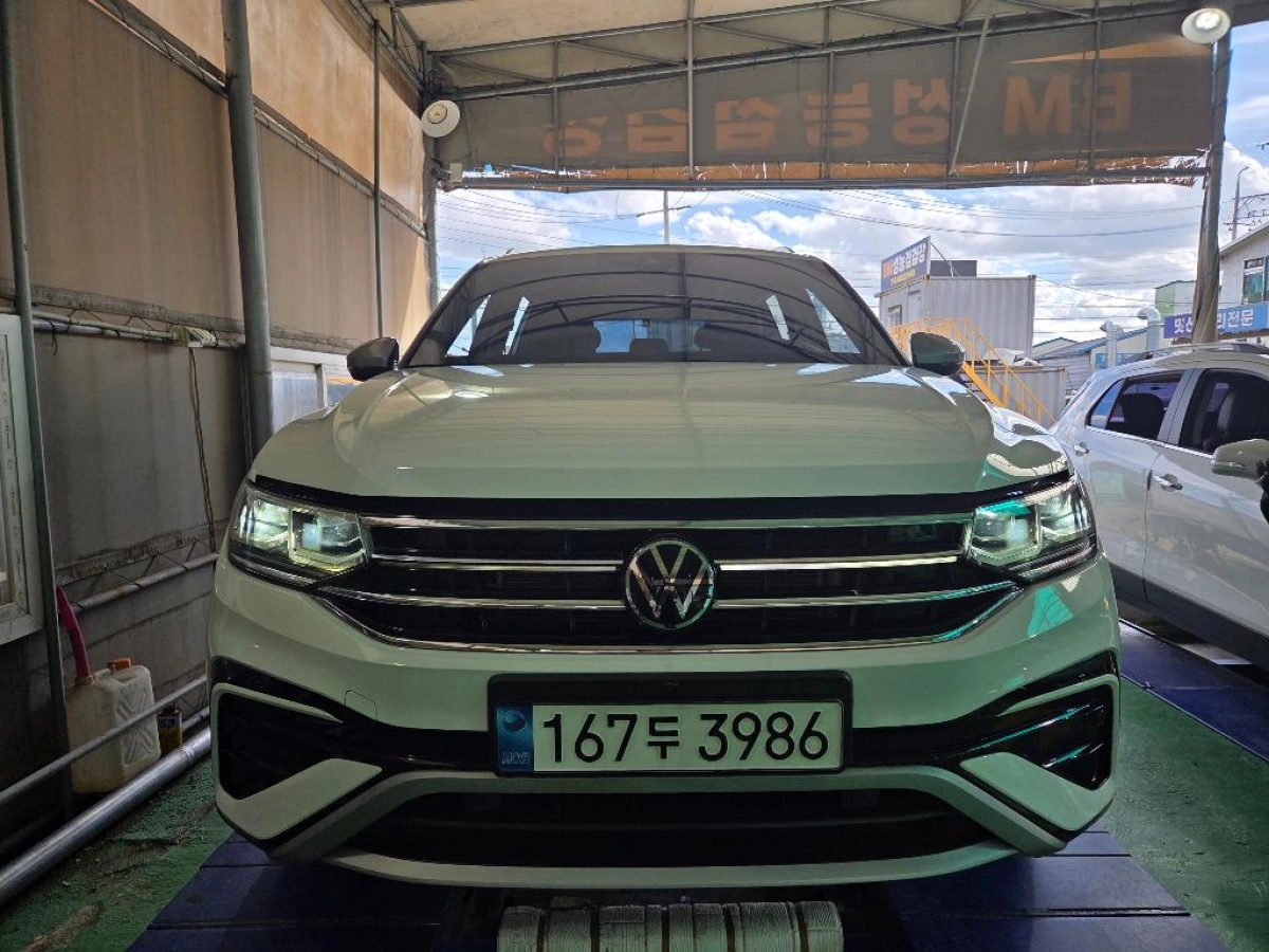 VOLKSWAGEN TIGUAN ALLSPACE