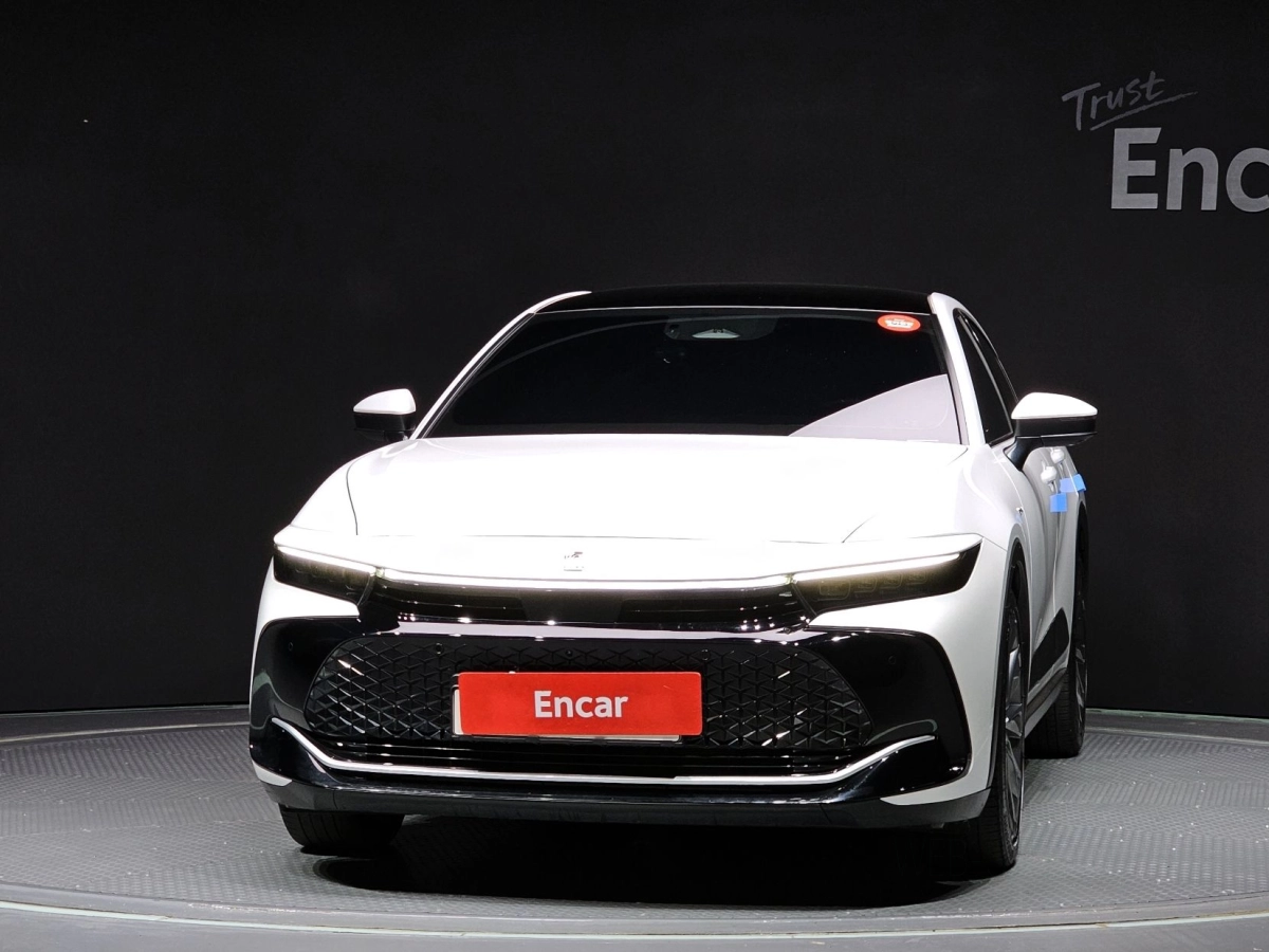 TOYOTA CROWN 크로스