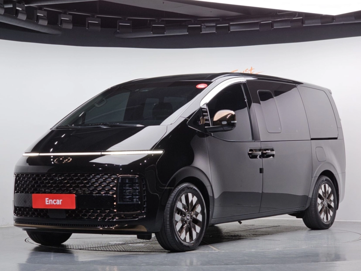 HYUNDAI STARIA 2023