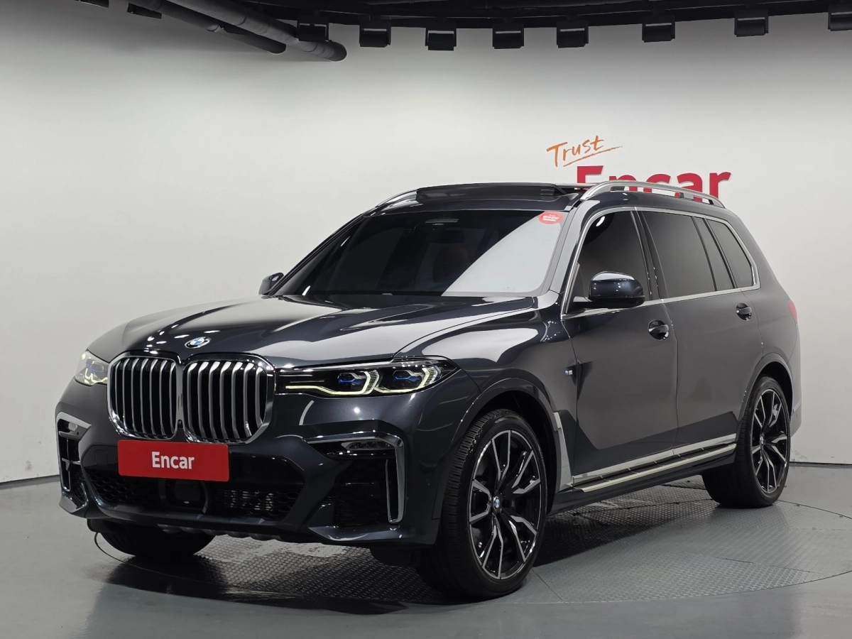 BMW X7 G07  2022