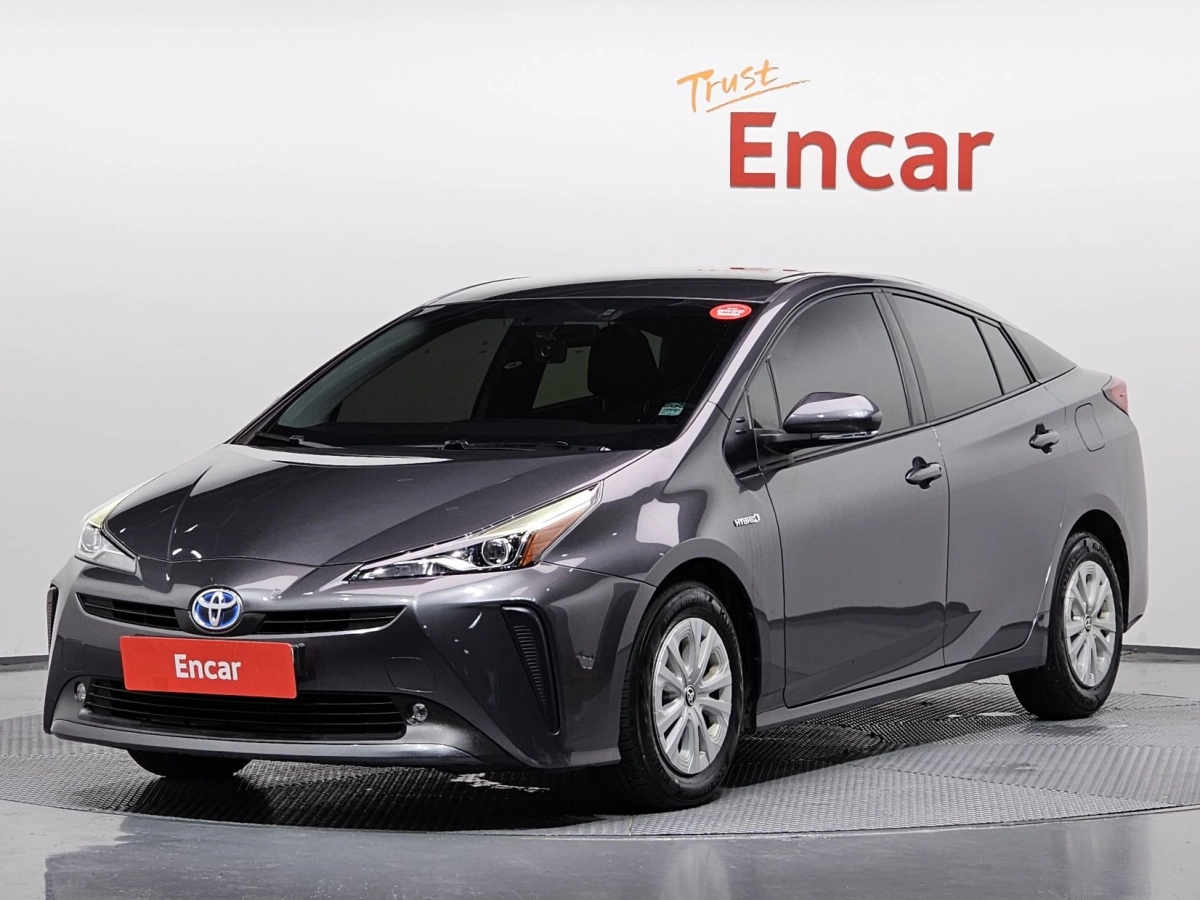 TOYOTA PRIUS  2019