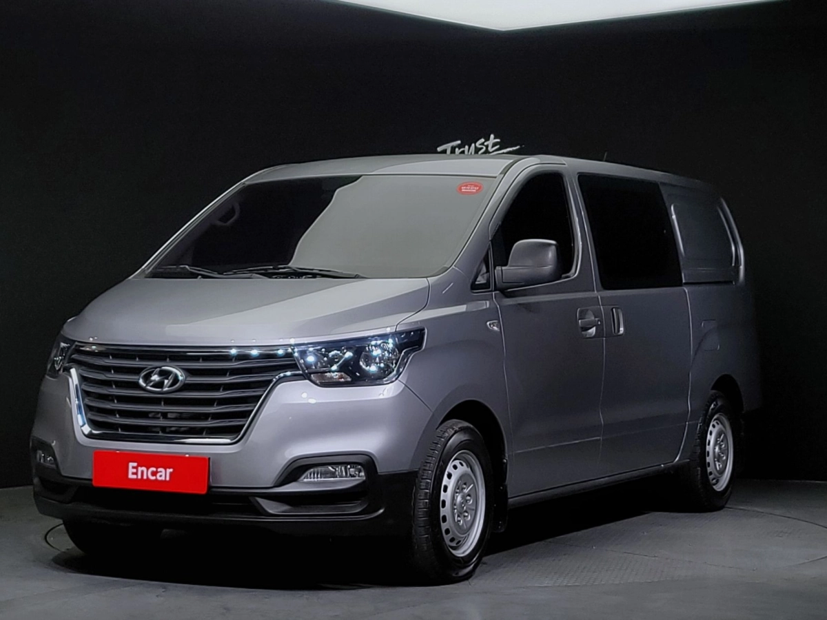HYUNDAI STAREX GRAND  2019
