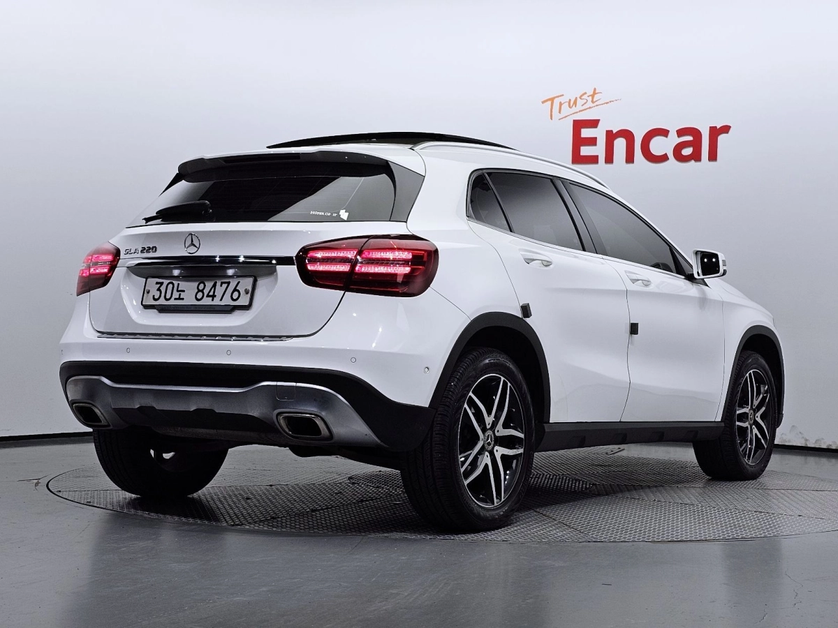 MERCEDES BENZ GLA-CLASS X156