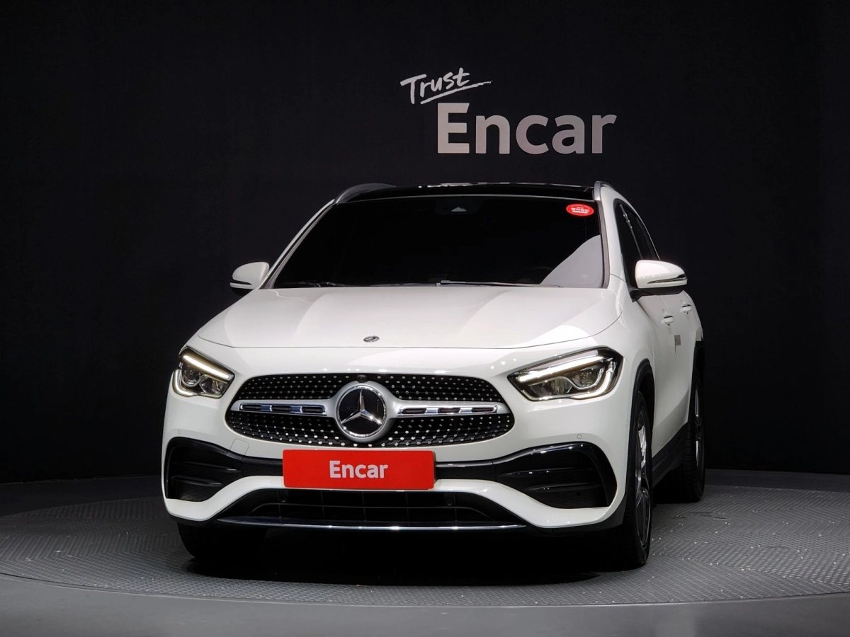 MERCEDES BENZ GLA-CLASS H247