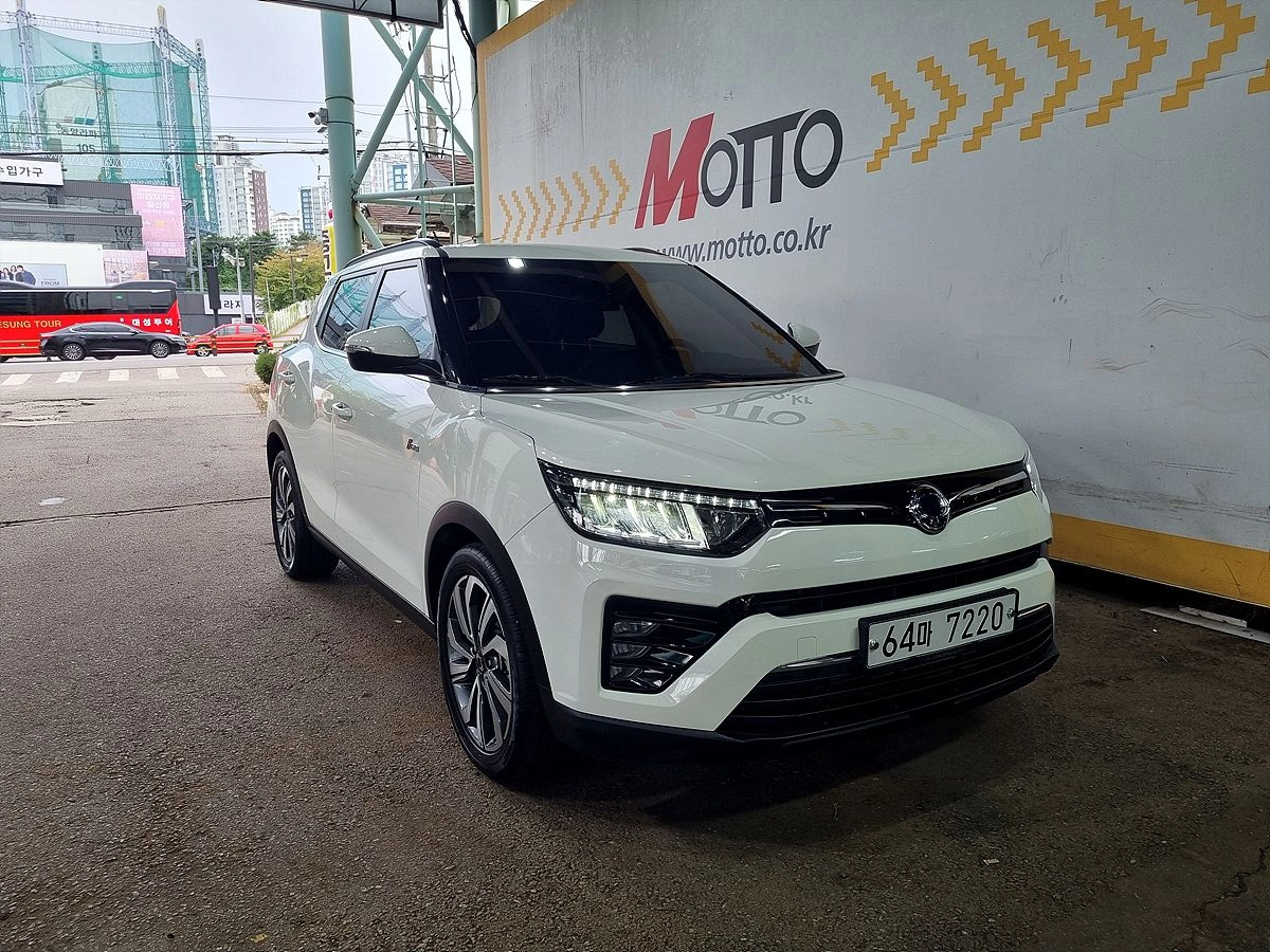 SSANGYONG TIVOLI VERY NEW  2019