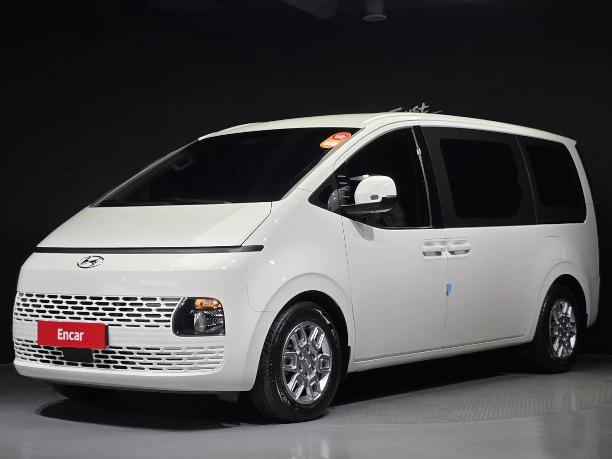 HYUNDAI STARIA 2021