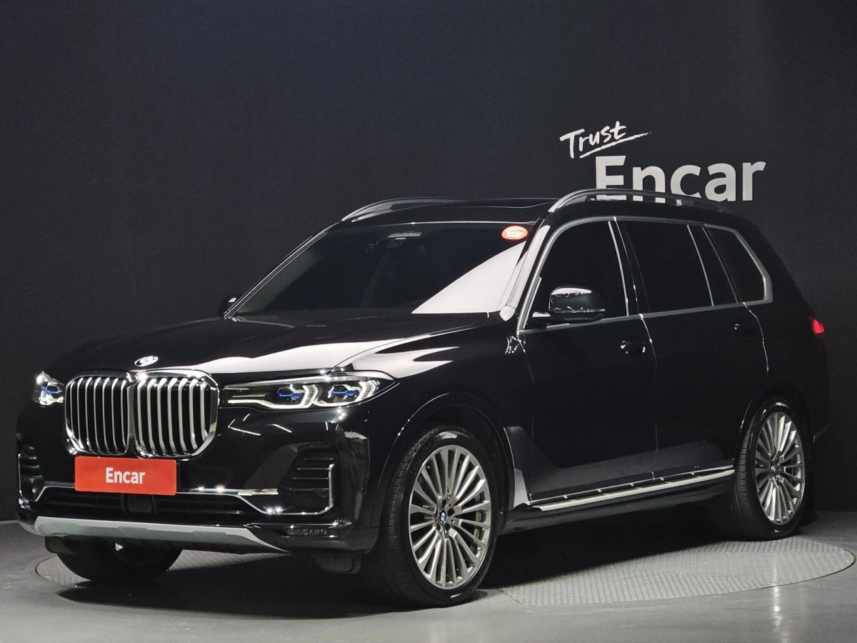 BMW X7 G07  2022