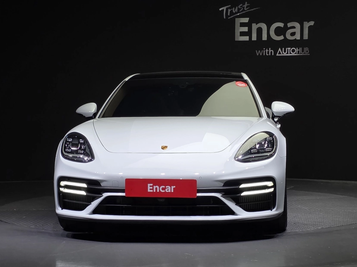 PORSCHE PANAMERA 971