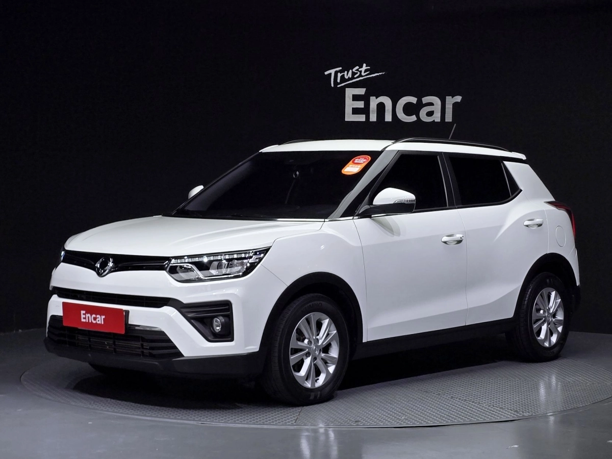 SSANGYONG TIVOLI VERY NEW  2019
