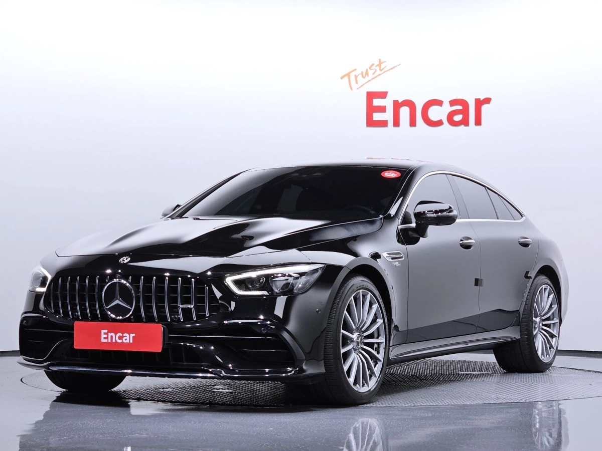 MERCEDES BENZ AMG GT