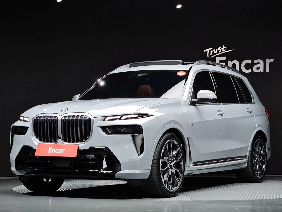 BMW X7 G07 2024