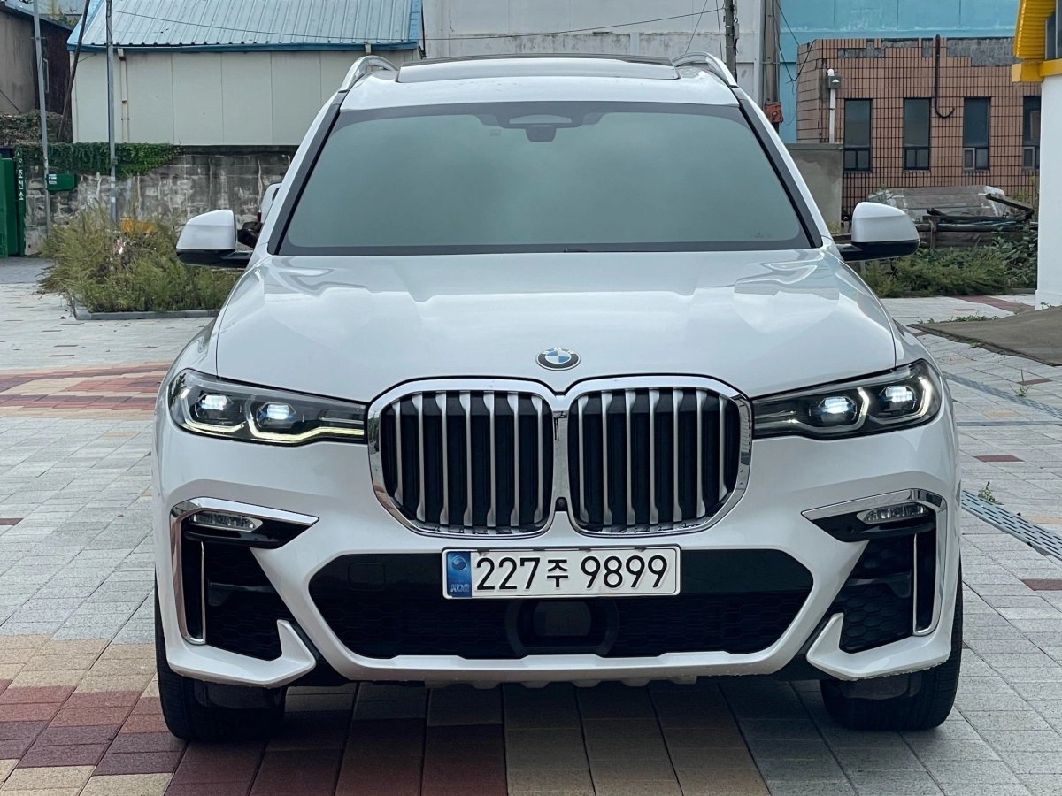BMW X7 G07