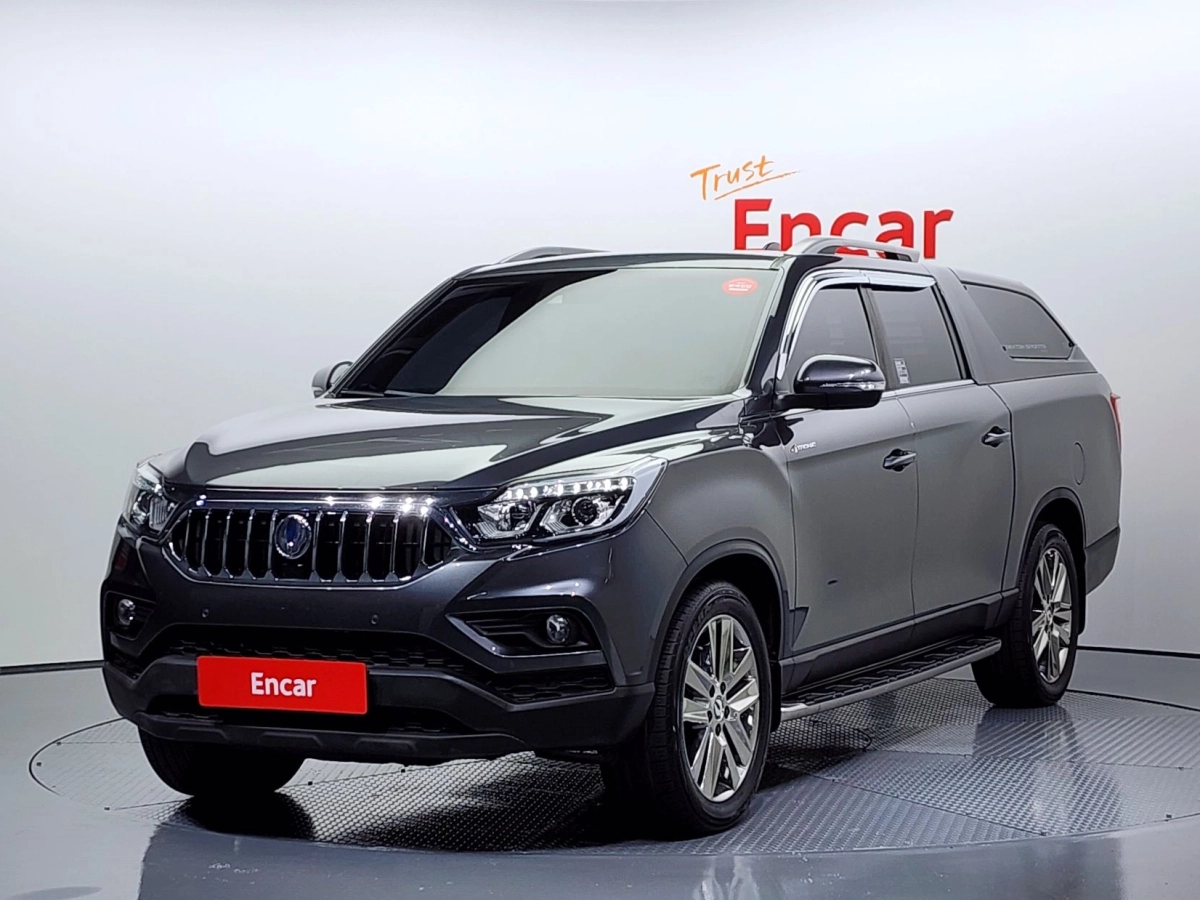 SSANGYONG REXTON SPORTS CAR