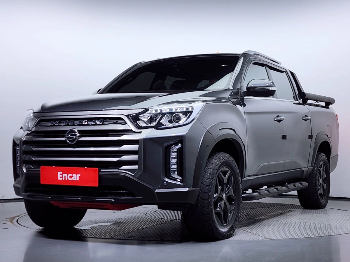 SSANGYONG REXTON SPORTS CAR