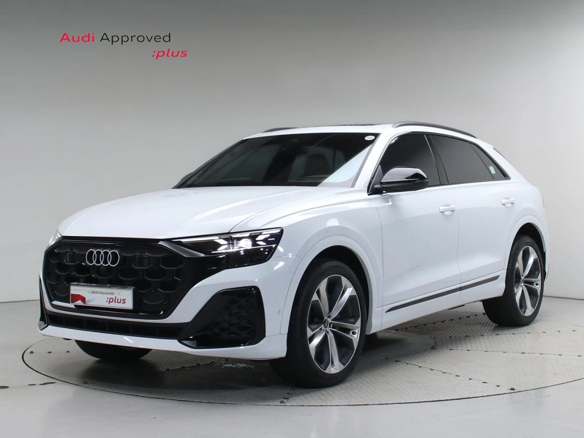 AUDI Q8 4M