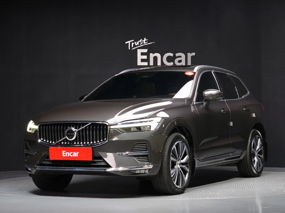 VOLVO XC60  2022