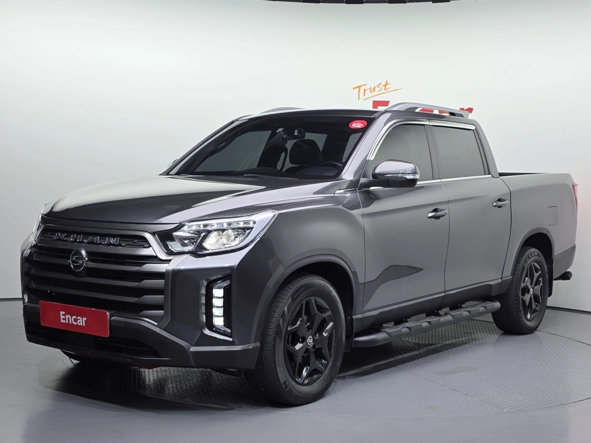 SSANGYONG REXTON SPORTS CAR