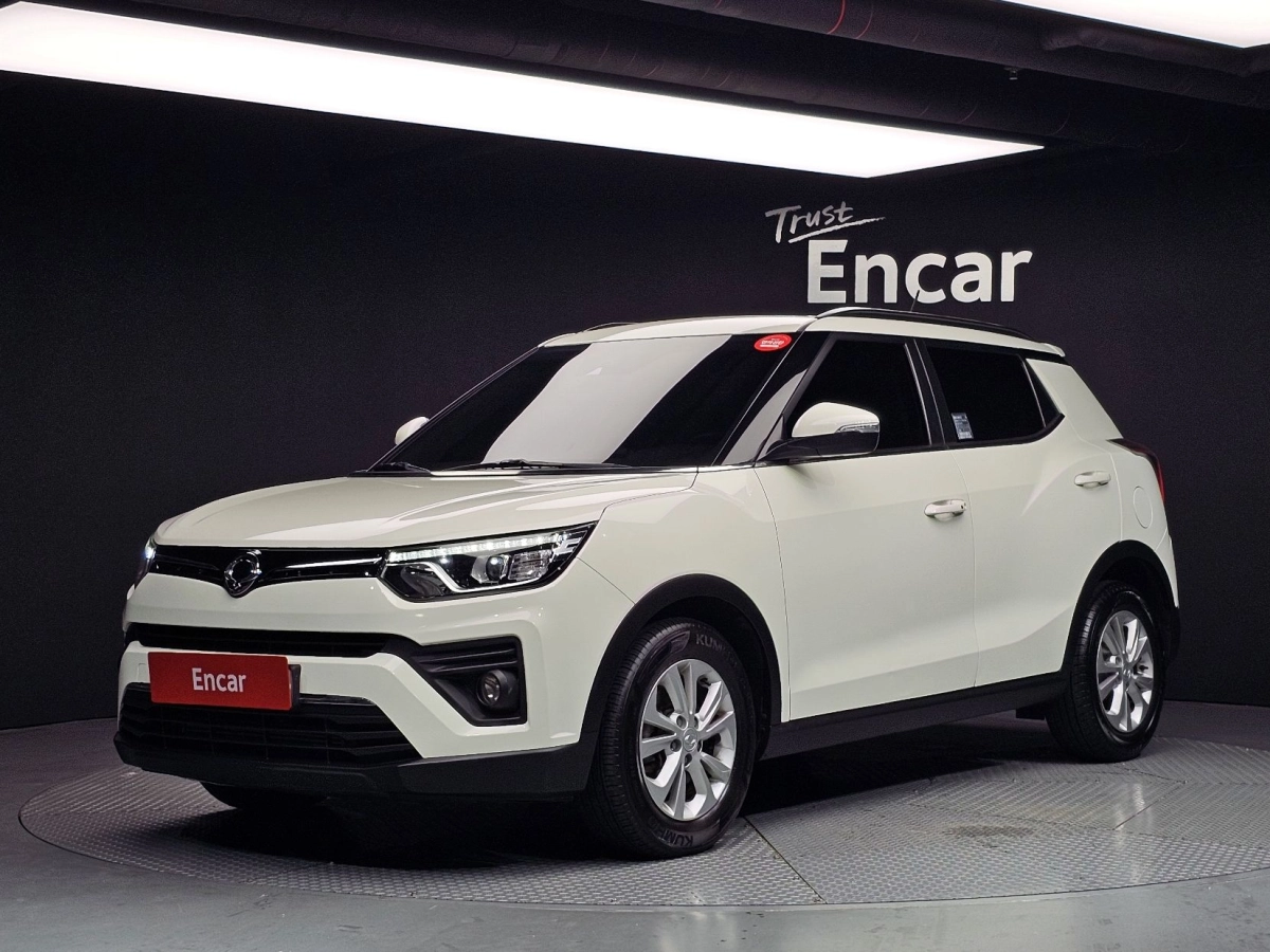 SSANGYONG TIVOLI VERY NEW  2020