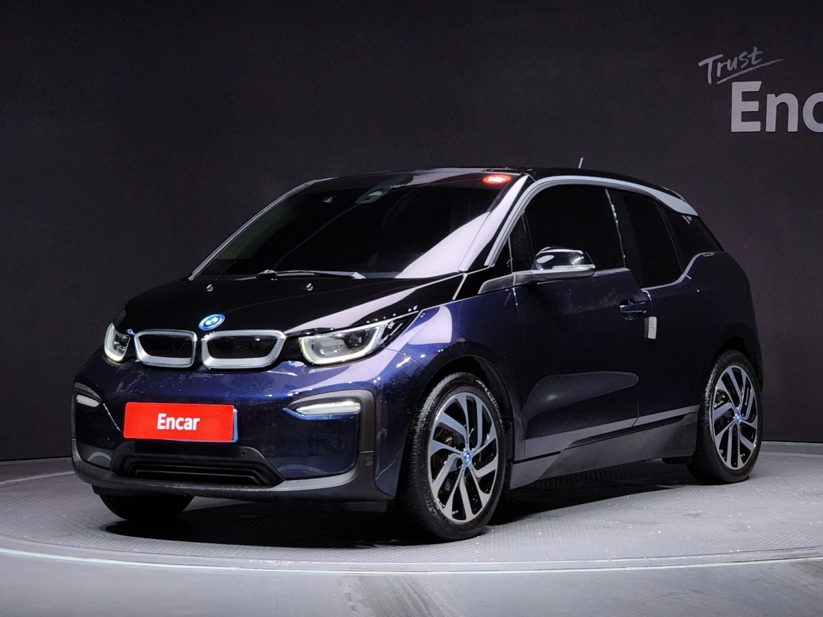 BMW I3