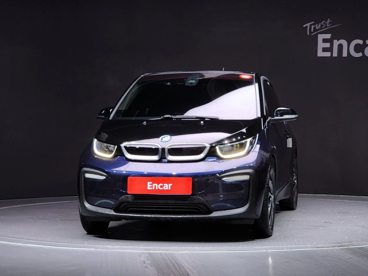 BMW I3