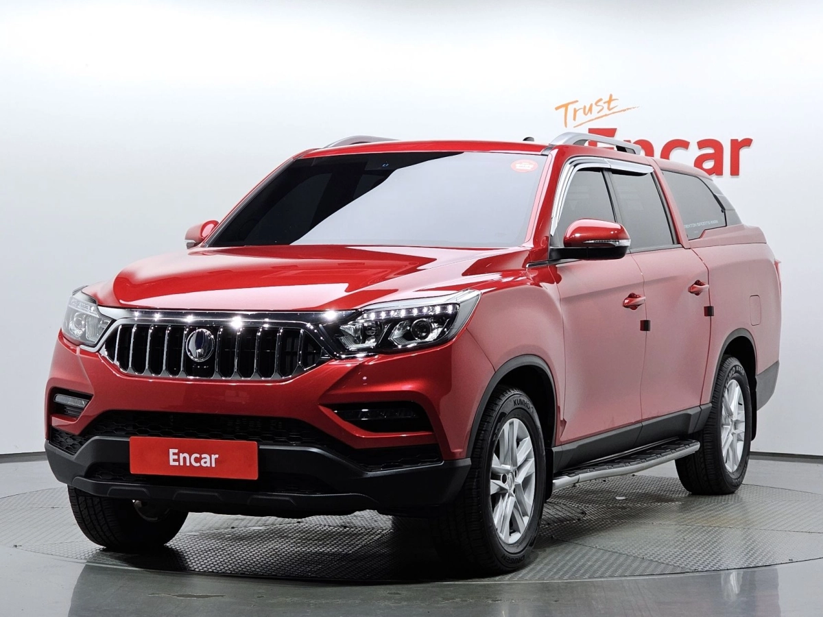 SSANGYONG REXTON SPORTS CAR