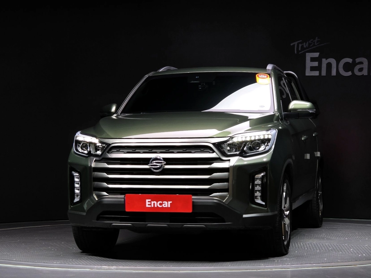 SSANGYONG REXTON SPORTS CAR