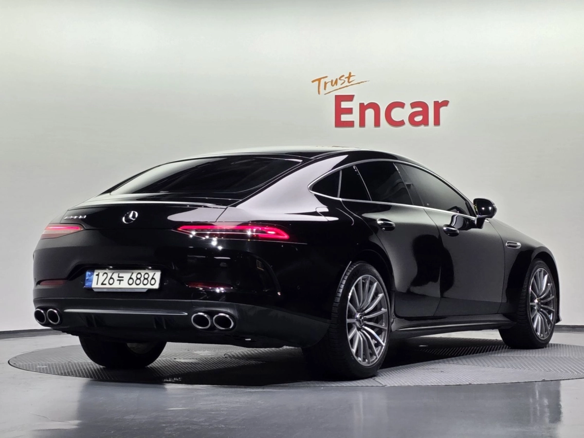 MERCEDES BENZ AMG GT