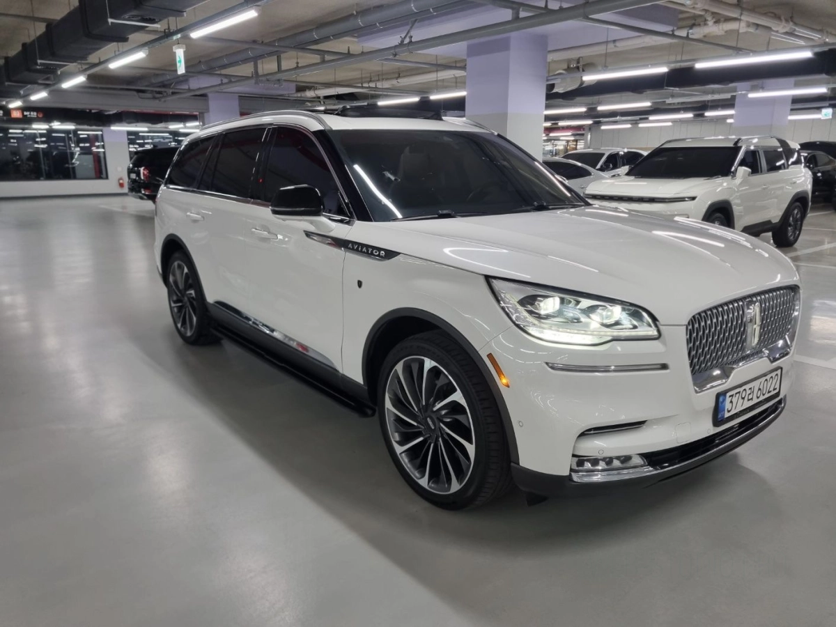 LINCOLN AVIATOR