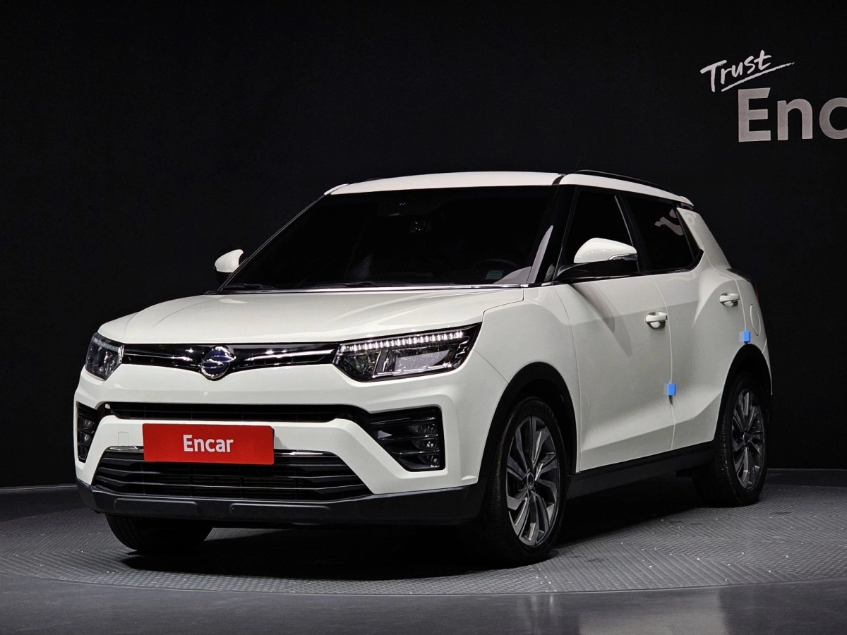 SSANGYONG TIVOLI VERY NEW