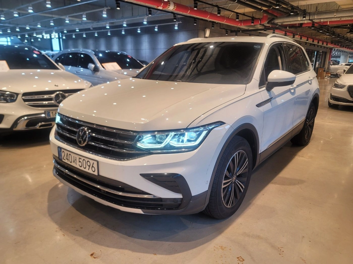 VOLKSWAGEN TIGUAN  2021