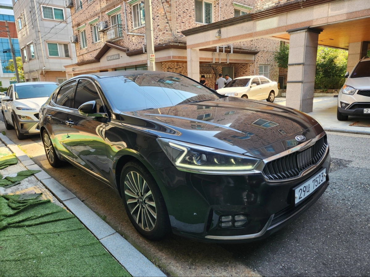KIA K7