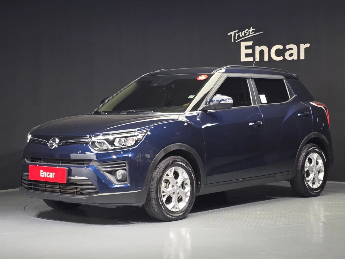 SSANGYONG TIVOLI VERY NEW